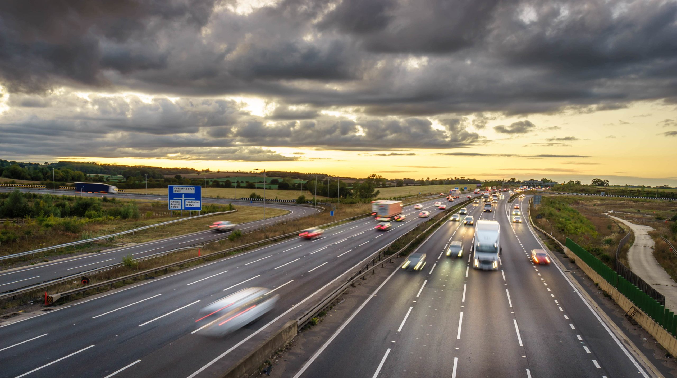 Gli scooter a tre ruote potranno circolare in autostrada