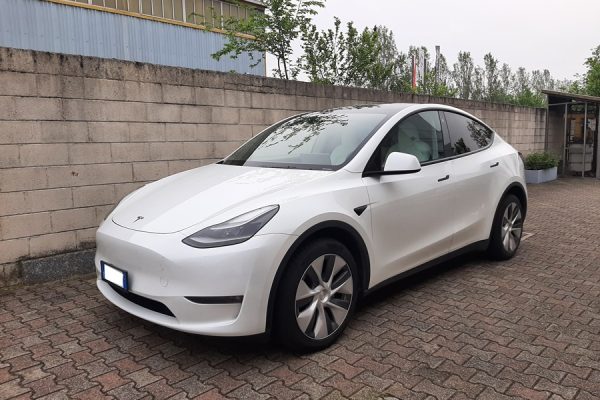 030 Tesla Model Y